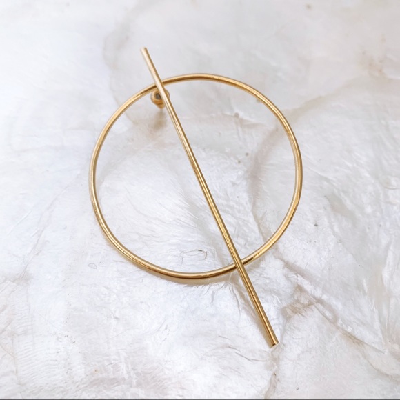 Gold Tone Large Circle Line Graphic Earring - Picture 2 of 6